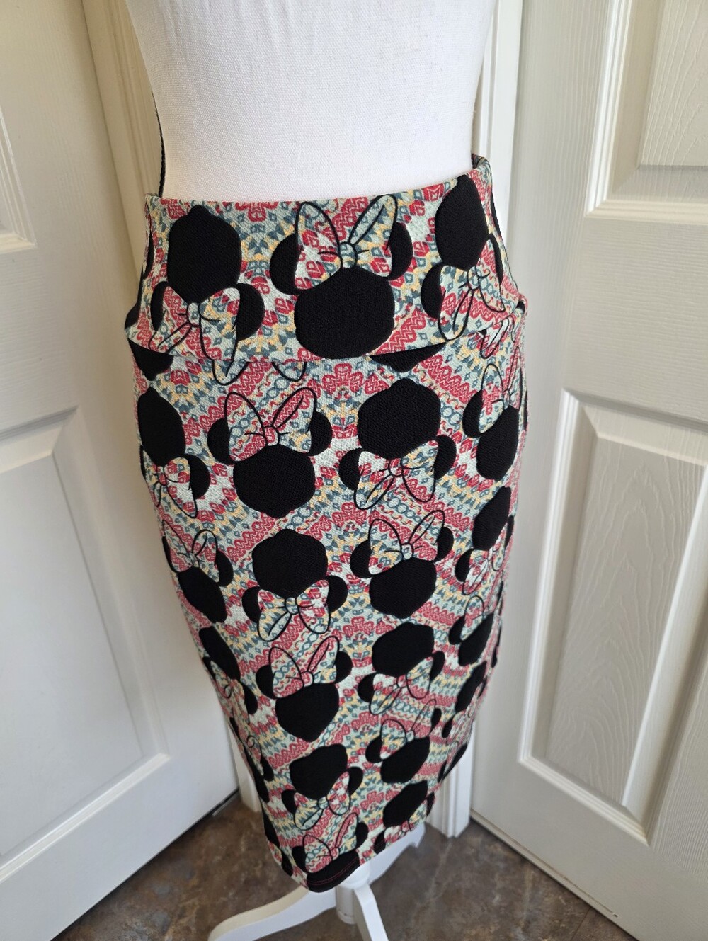LULAROE MINNIE MOUSE SKIRT, SIZE M, NEW